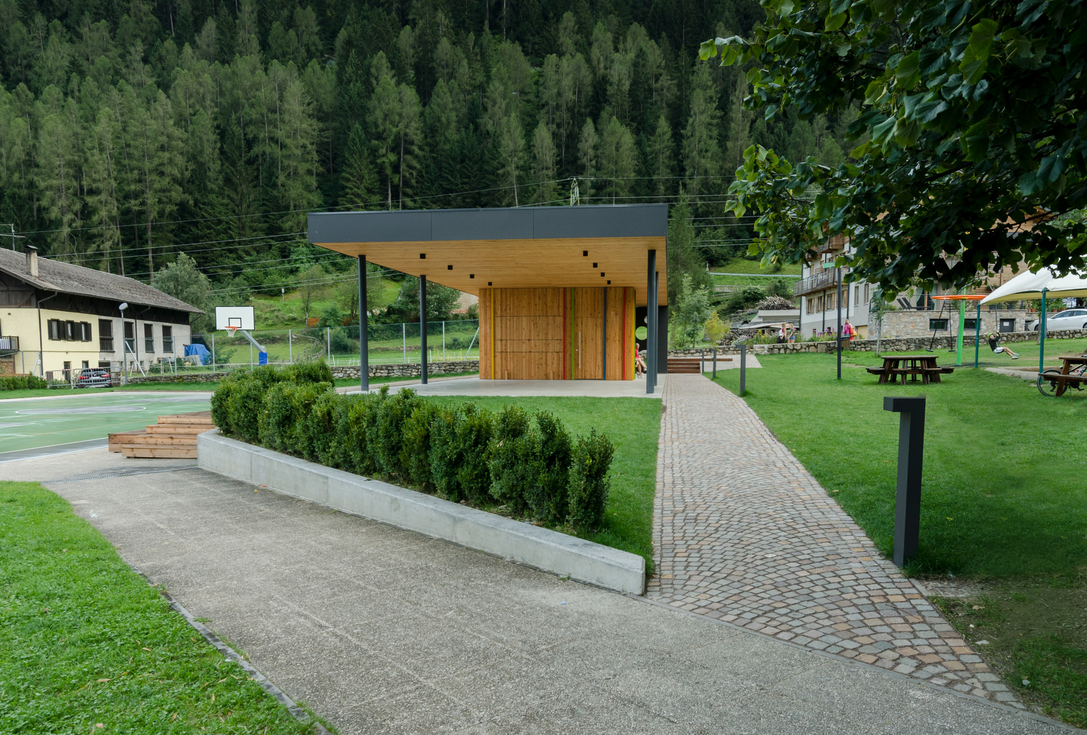 Â©Architetto G. Valorz_04 struttura polifunzionale_di giorno (23)